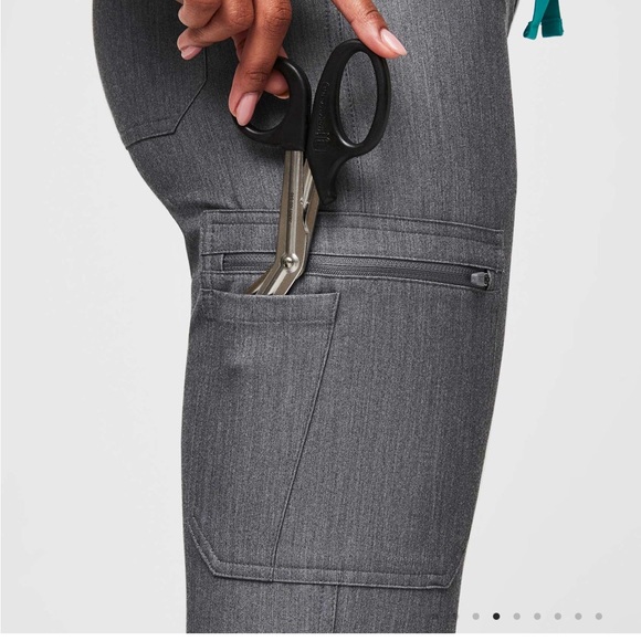 Never worn Figs scrub pants in color graphite. - Picture 4 of 9